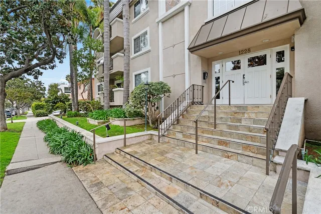 $3,450 | 1228 14th Street, Unit 105, Santa Monica, CA 90404