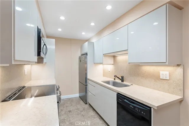 $3,450 | 1228 14th Street, Unit 105, Santa Monica, CA 90404