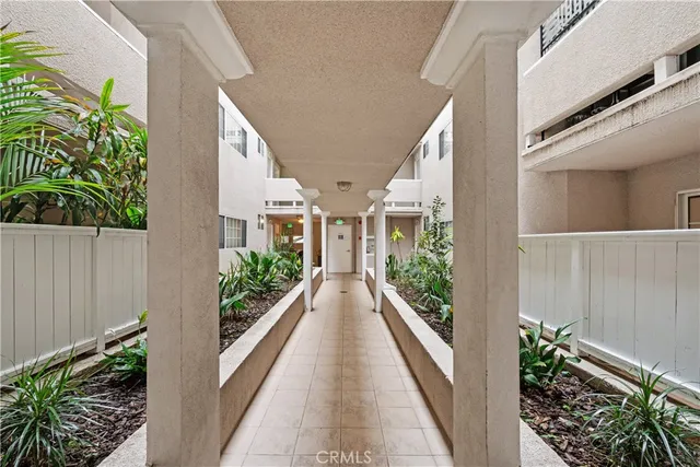 $3,450 | 1228 14th Street, Unit 105, Santa Monica, CA 90404