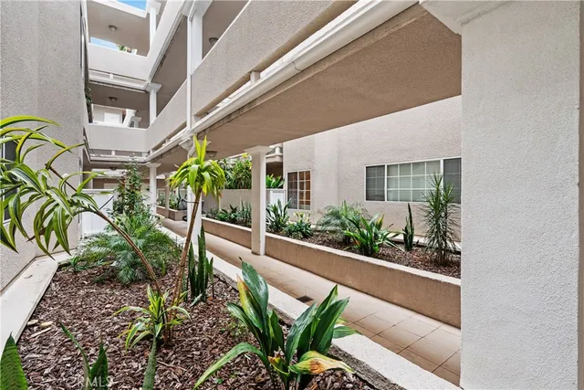 $3,450 | 1228 14th Street, Unit 105, Santa Monica, CA 90404