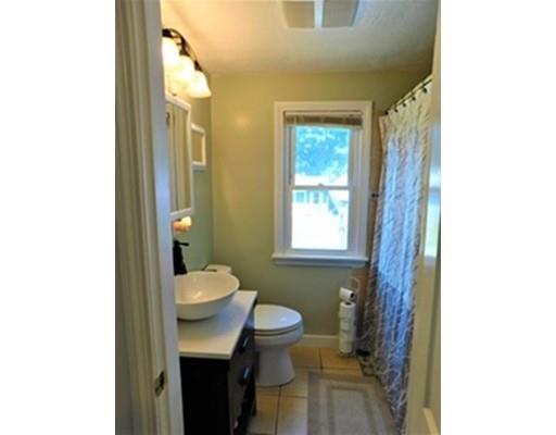 24 Maebeth Street Springfield, MA 01119 - Photo 16 of 40