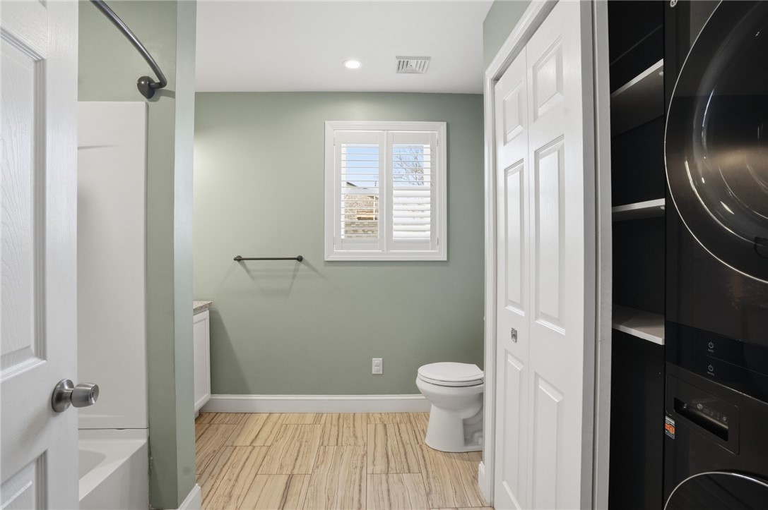 77 Walnut Street Portsmouth, RI 02871 - Photo 13 of 33