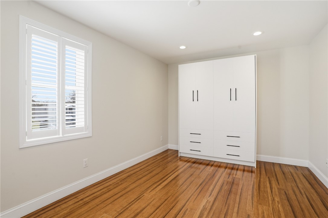 77 Walnut Street Portsmouth, RI 02871 - Photo 24 of 33