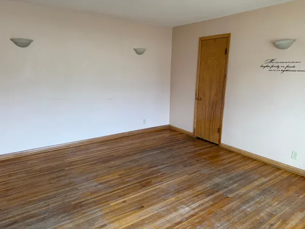 $450,000 | 316 Pershing Avenue North, New Prague, MN 56071