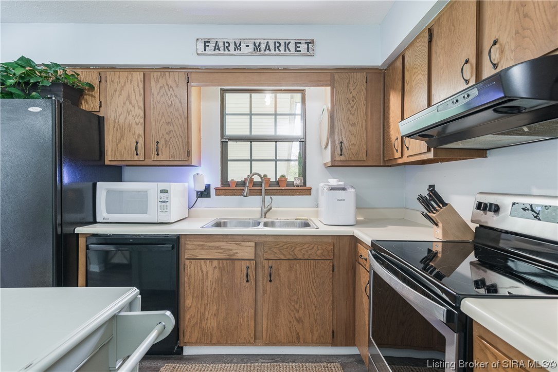 2135 Cherry Circle Georgetown, IN 47122 - Photo 12 of 27 Gallery Image 12