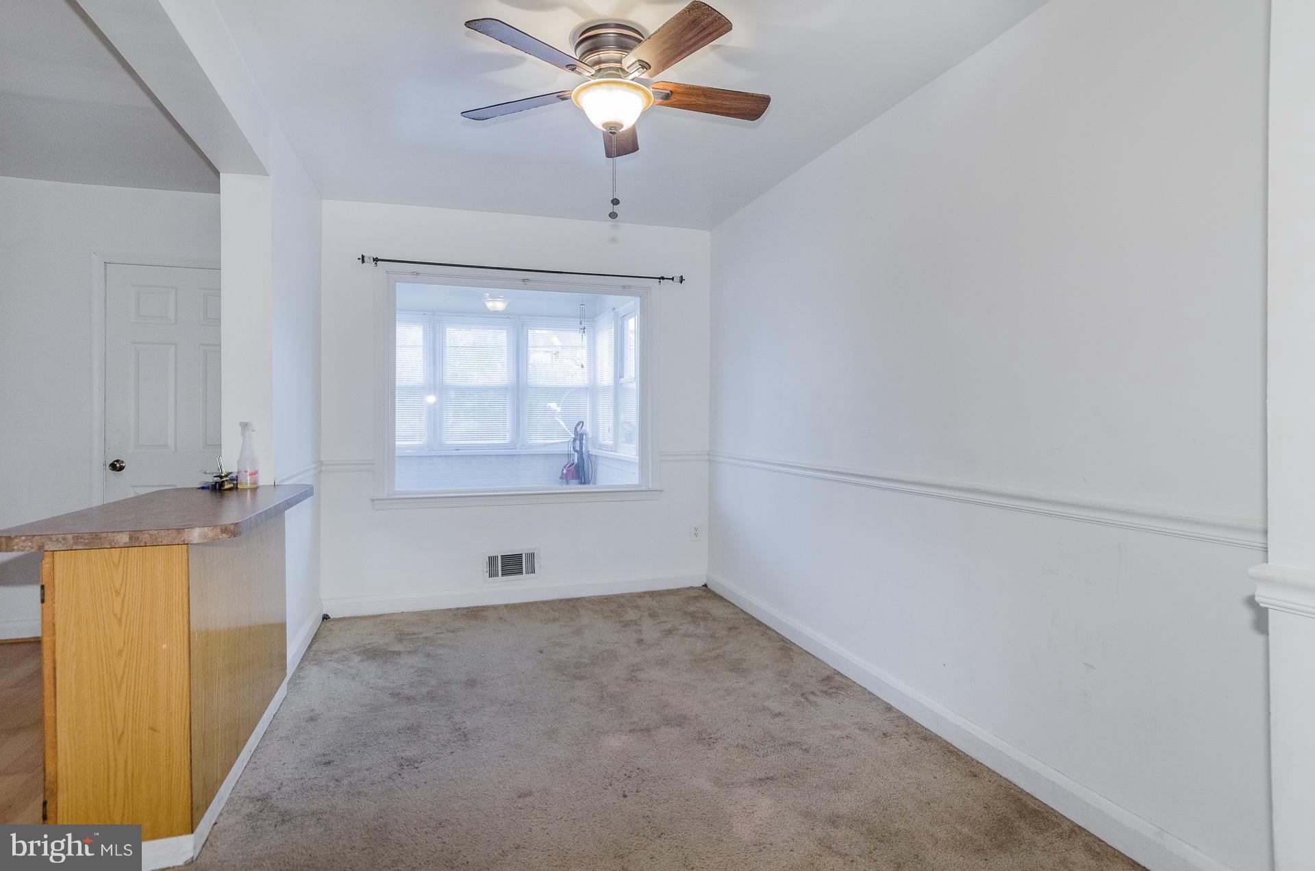 406 Grovethorn Road Baltimore, MD 21220 - Photo 5 of 30 Dining Room