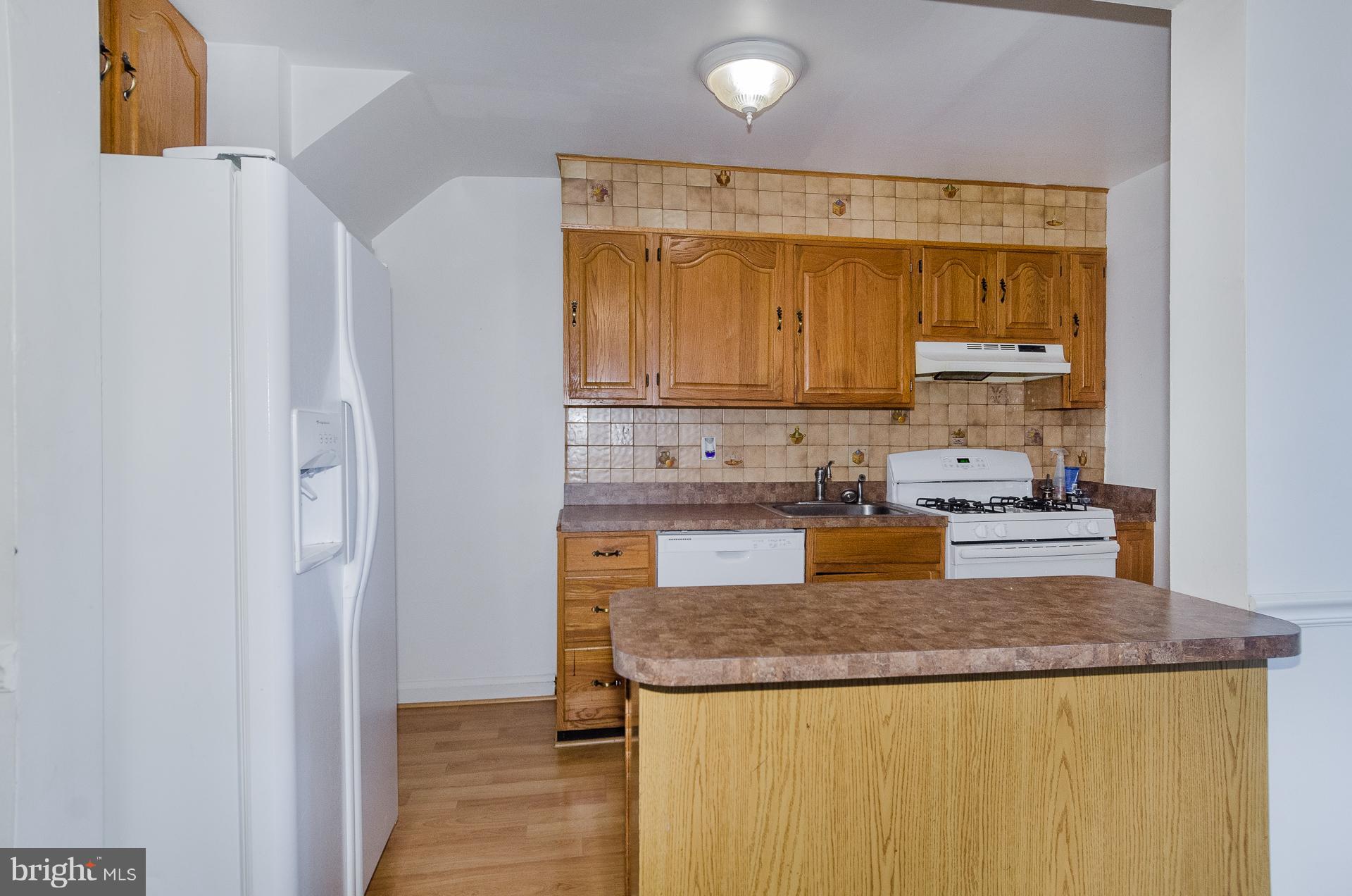406 Grovethorn Road Baltimore, MD 21220 - Photo 7 of 30 Dining Room