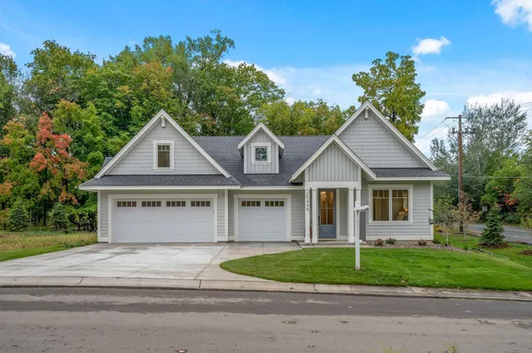 $1,266,500 | 25370 Park Lane, Excelsior, MN 55331