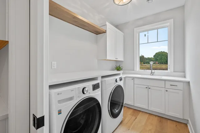 $1,336,900 | 25370 Park Lane, Excelsior, MN 55331