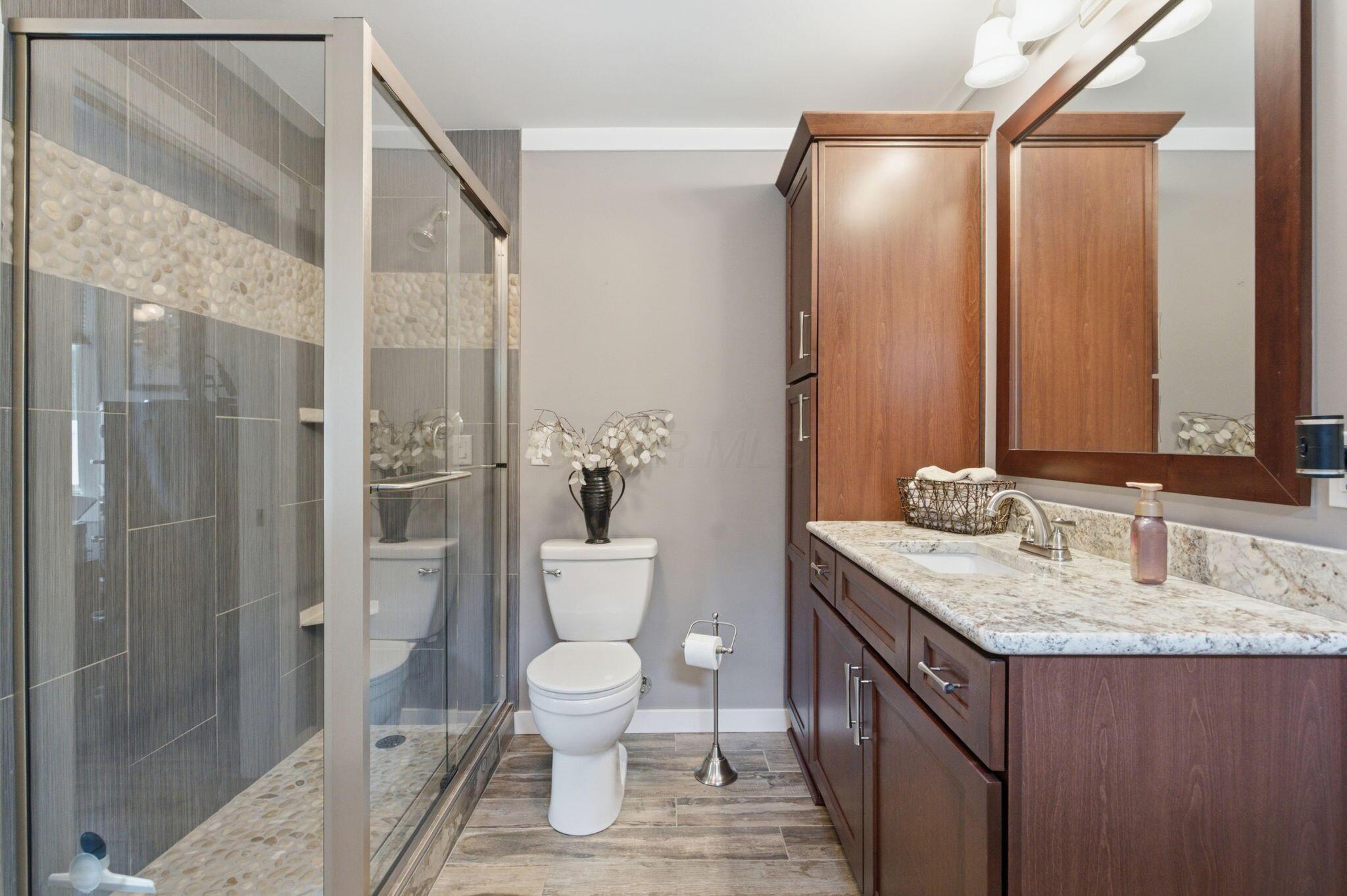 7232 Lee Road Westerville, OH 43081 - Photo 68 of 122 Third Full Bathroom