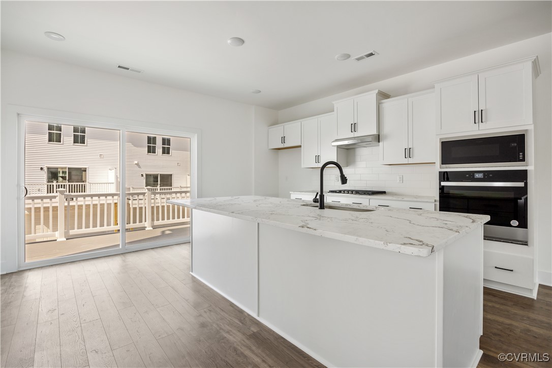 15339 Sunray Alley Chesterfield, VA 23832 - Photo 3 of 18