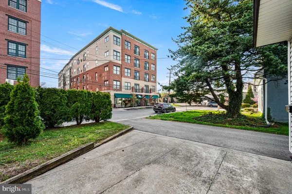 $3,000 | 113 Sibley Avenue, Ardmore, PA 19003
