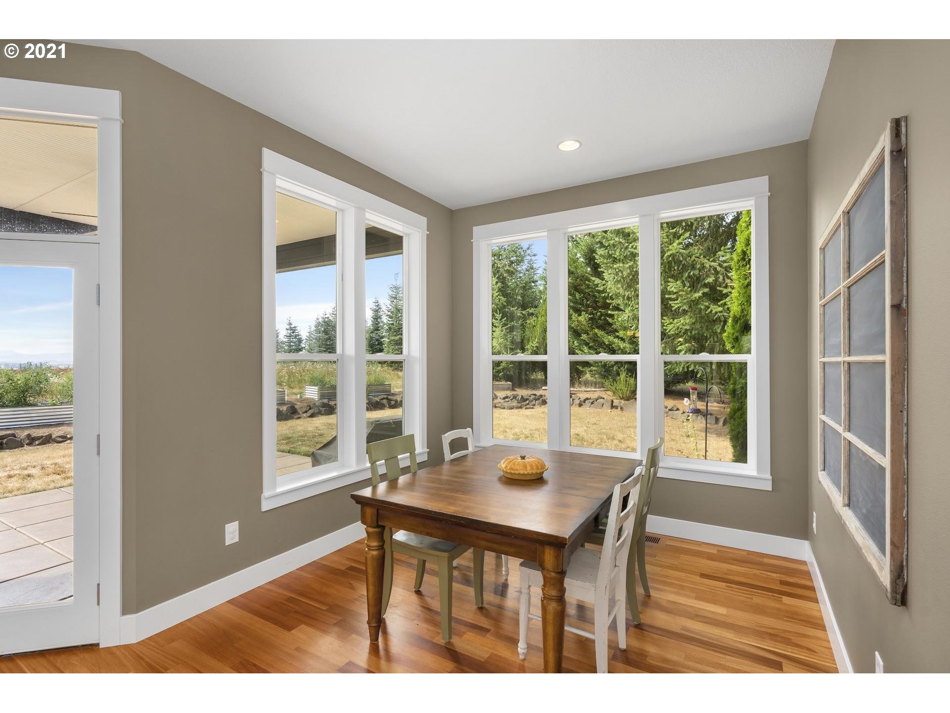 38191 Northwest Hahn Road Banks, OR 97106 - Photo 9 of 32 Breakfast Area