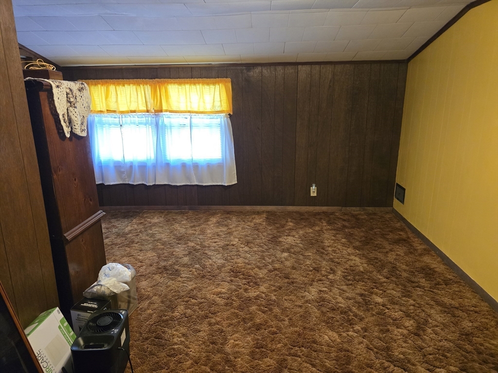 4 Chester Avenue Ware, MA 01082 - Photo 24 of 40 Gallery Image 24