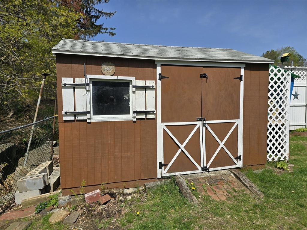 4 Chester Avenue Ware, MA 01082 - Photo 33 of 40 Gallery Image 33