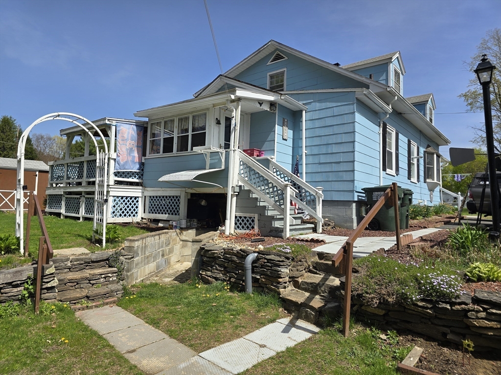 4 Chester Avenue Ware, MA 01082 - Photo 5 of 40 Gallery Image 5