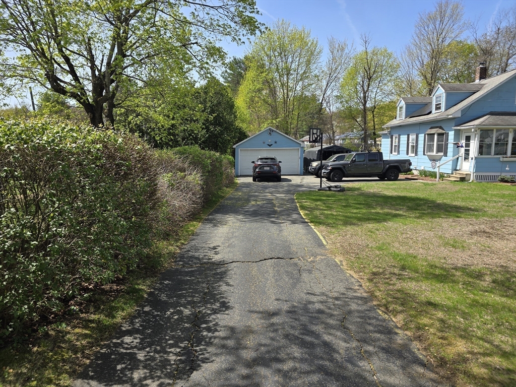 4 Chester Avenue Ware, MA 01082 - Photo 7 of 40 Gallery Image 7