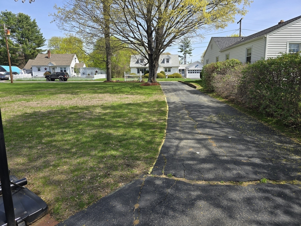 4 Chester Avenue Ware, MA 01082 - Photo 9 of 40 Gallery Image 9