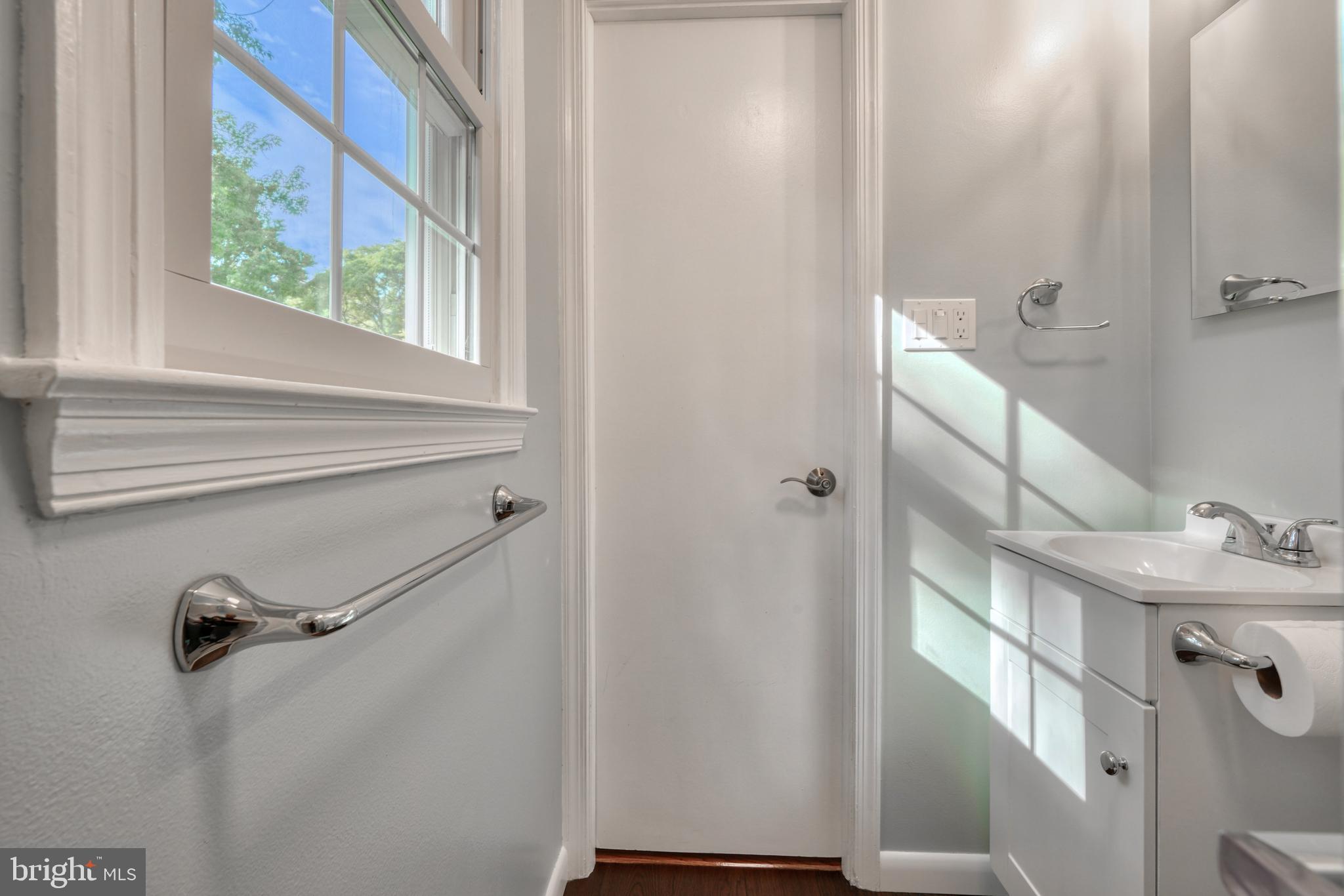 8101 Rider Avenue Towson, MD 21204 - Photo 40 of 64 Primary Bath