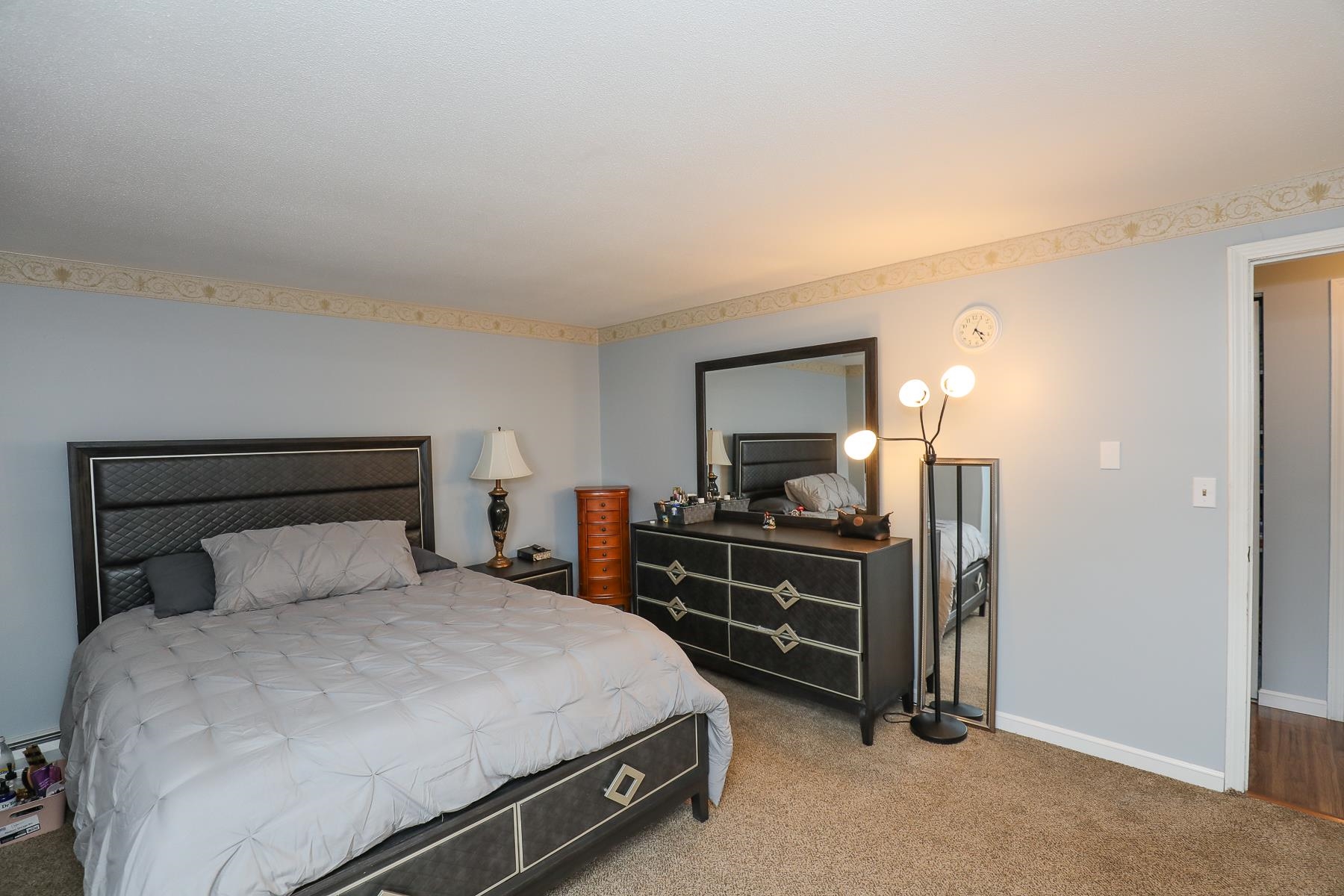 110 English Village Road, Unit 302 Manchester, NH 03102 - Photo 10 of 19 Gallery Image 10