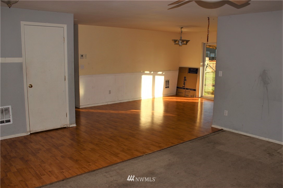 20038 Jowsey Court Southwest Rochester, WA 98579 - Photo 5 of 18 Gallery Image 5
