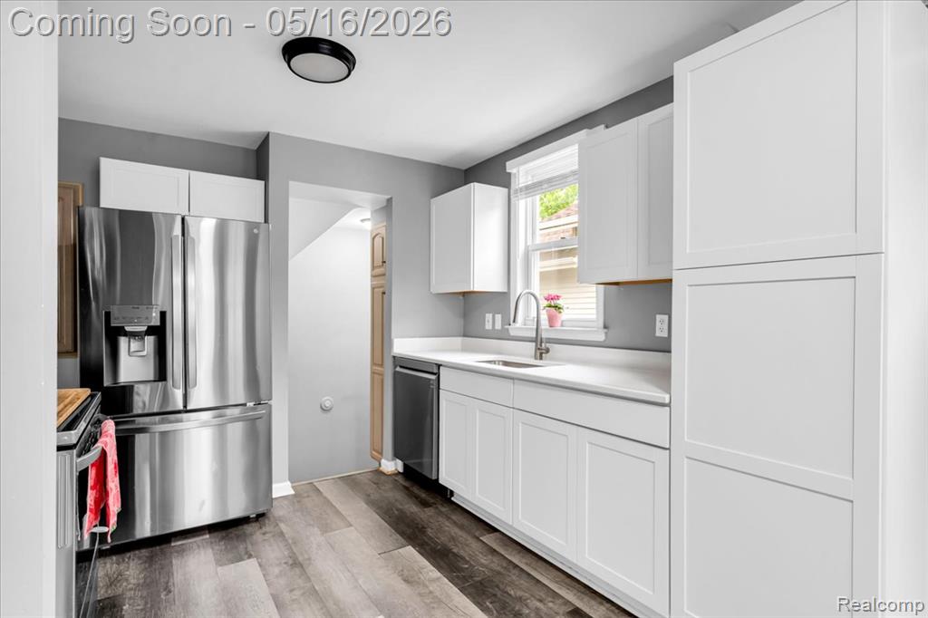 1174 Columbia Road Berkley, MI 48072 - Photo 11 of 41