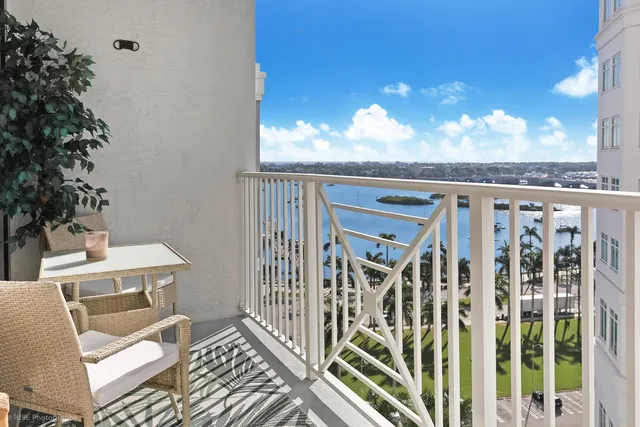 $4,200 | 255 Evernia Street, Unit 1008, West Palm Beach, FL 33401
