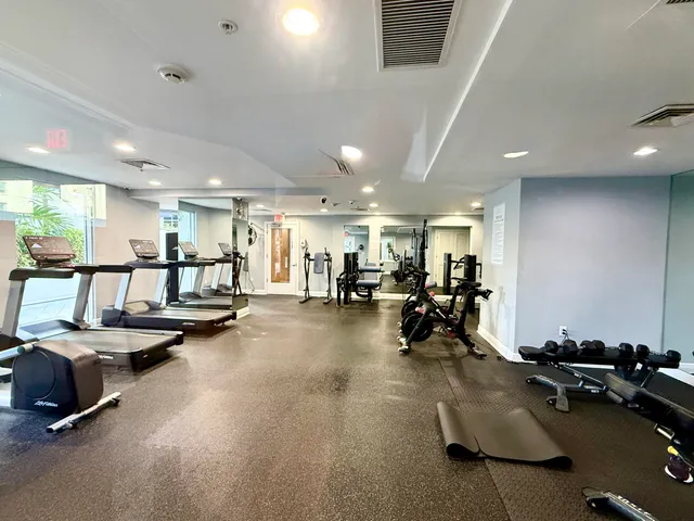 $4,200 | 255 Evernia Street, Unit 1008, West Palm Beach, FL 33401