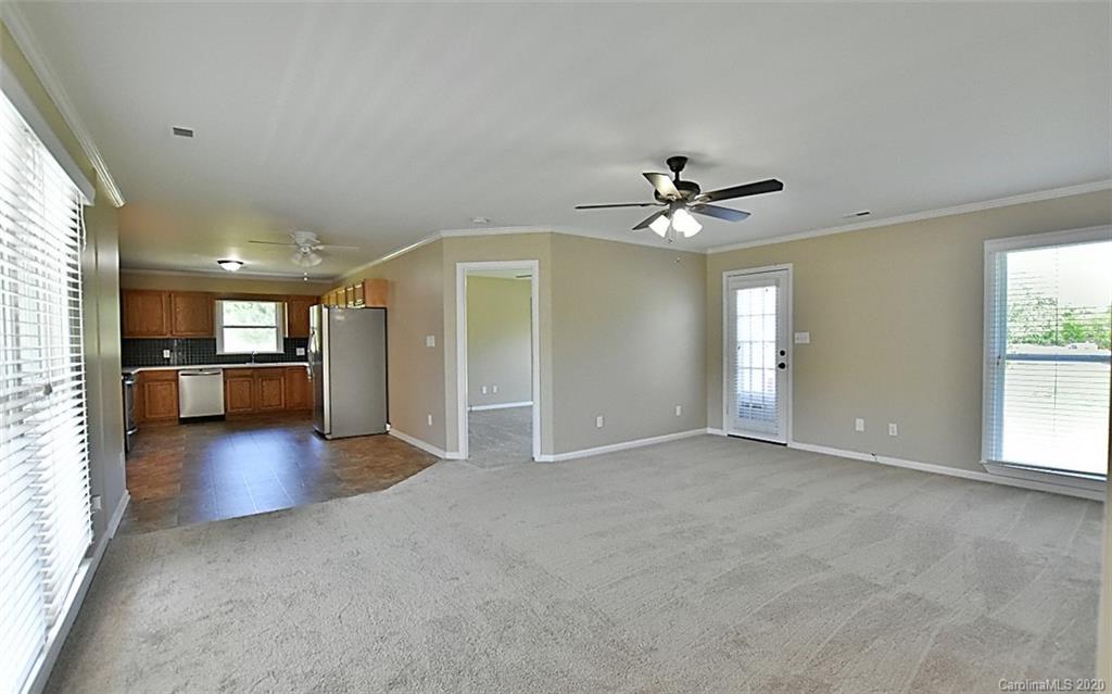 390 Grey Fox Run Road York, SC 29745 - Photo 3 of 17 Gallery Image 3