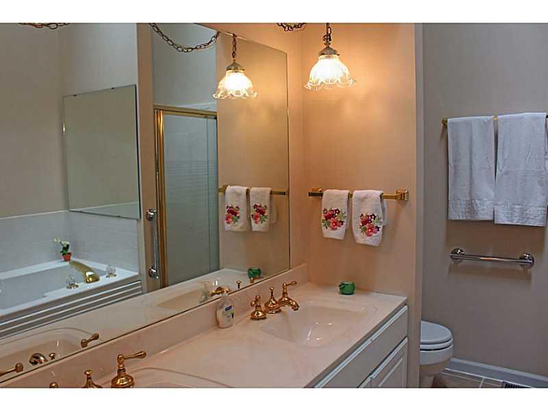 1103 Kingsgate Road Springfield, OH 45503 - Photo 14 of 23