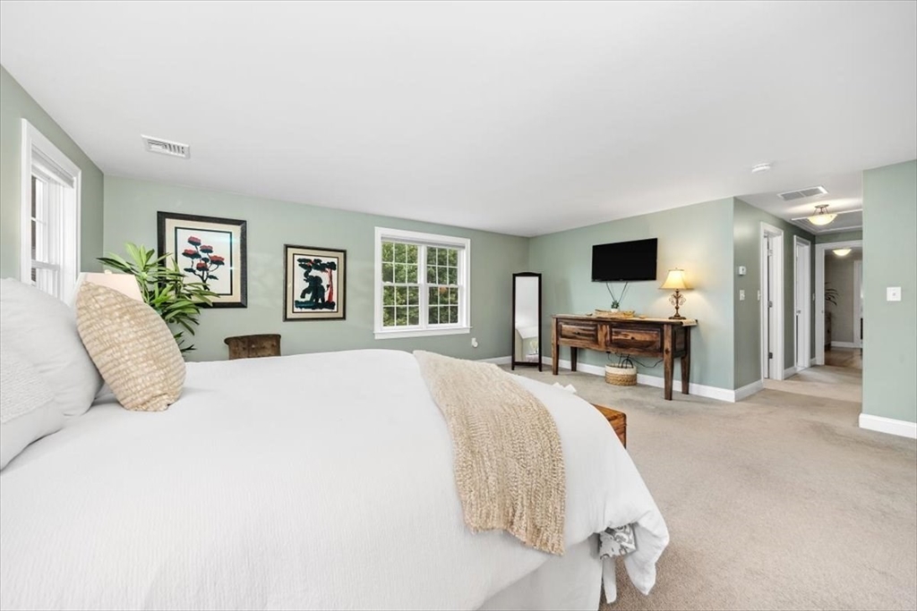 1296 Main Street Hanover, MA 02339 - Photo 25 of 42 Gallery Image 25