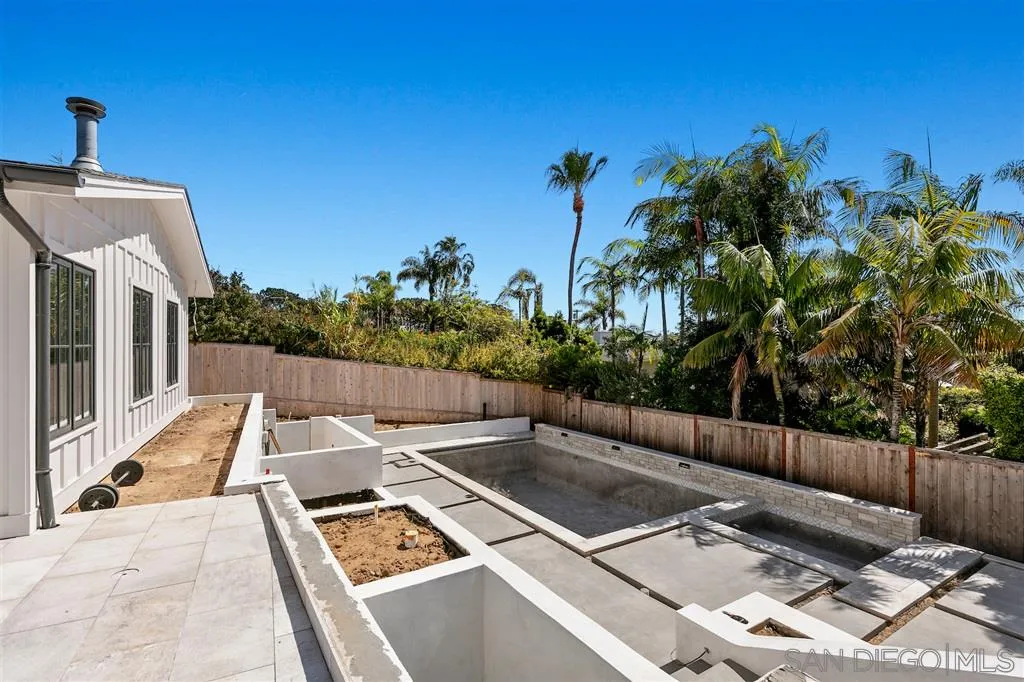1622 Forest Way Del Mar, CA 92014 - Photo 23 of 25 a view of a balcony with chairs and a potted plant