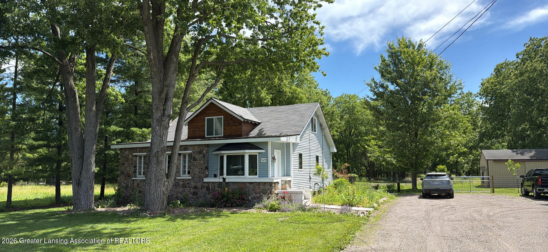 5429 South Waverly Road Lansing, MI 48911 - Photo 3 of 39 6D2F74E6-90B2-4FFD-AC04-94F64A2CDCE2