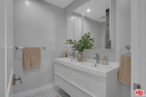 $959,000 | 1239 Stone Street, Los Angeles, CA 90063