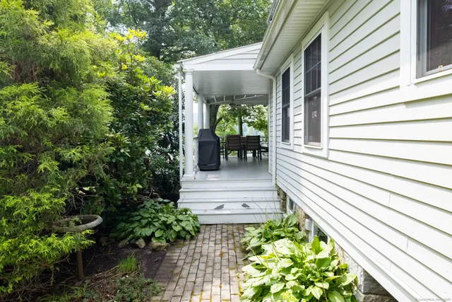 $849,900 | 119 West Wakefield Boulevard, Winchester, CT 06098