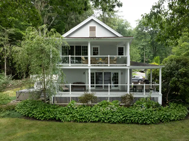 $849,900 | 119 West Wakefield Boulevard, Winchester, CT 06098