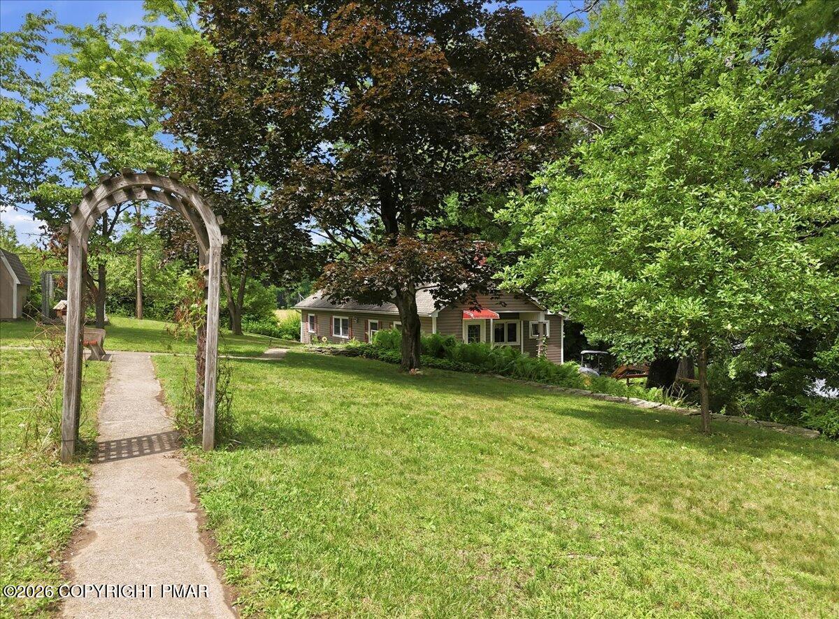 4403 River Road Mount Bethel, PA 18343 - Photo 5 of 63 06-068_dji_fly_20260626_144318_0265_1782