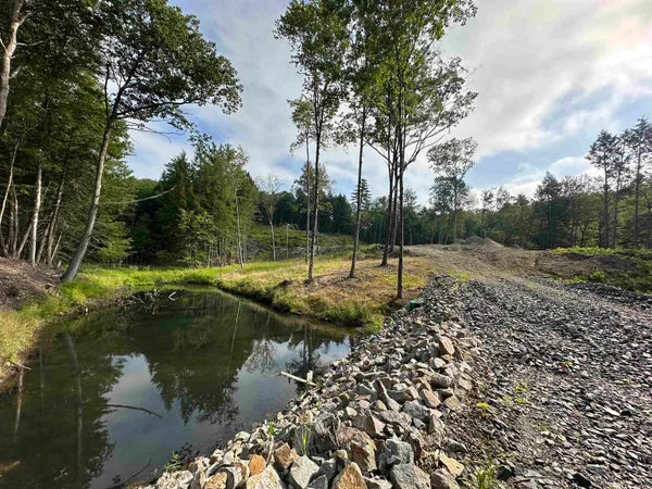 $585,000 | 932 Middle Road, Dummerston, VT 05301