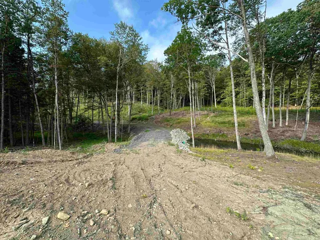 $585,000 | 932 Middle Road, Dummerston, VT 05301