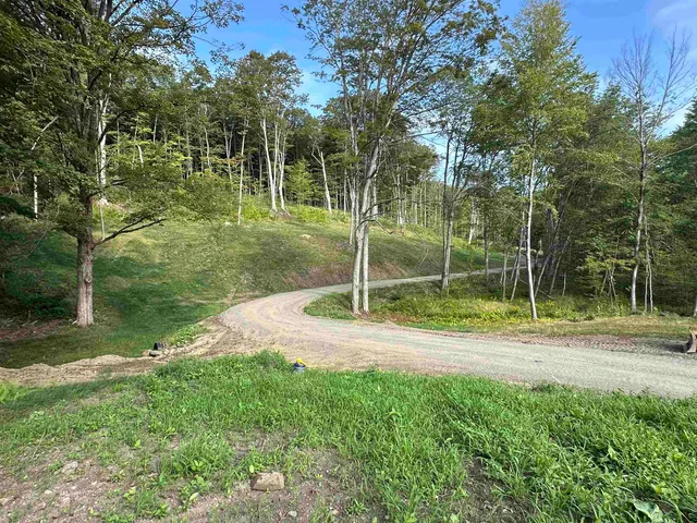 $585,000 | 932 Middle Road, Dummerston, VT 05301