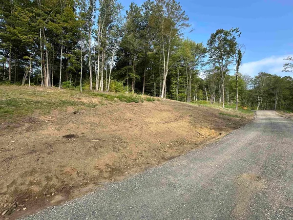 $585,000 | 932 Middle Road, Dummerston, VT 05301