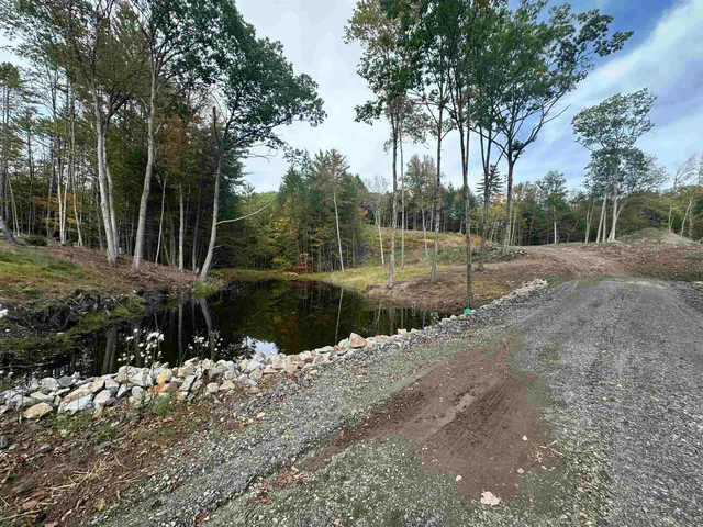 $585,000 | 932 Middle Road, Dummerston, VT 05301