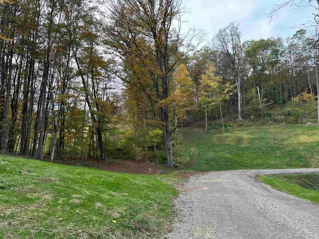 $585,000 | 932 Middle Road, Dummerston, VT 05301