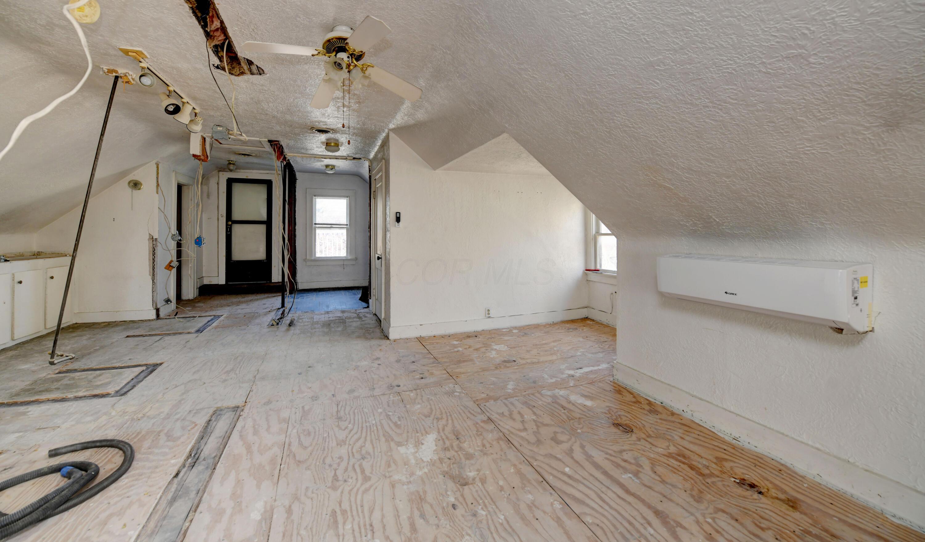 1712 Bryden Road, Unit 14 Columbus, OH 43205 - Photo 20 of 42 Third Floor (7)