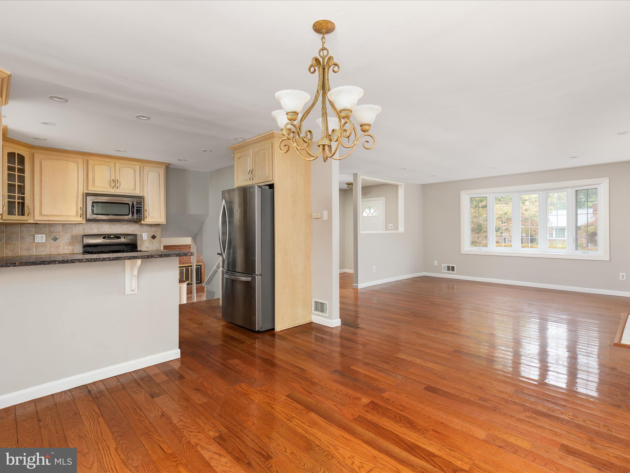 5313 Landgrave Lane Springfield, VA 22151 - Photo 11 of 58