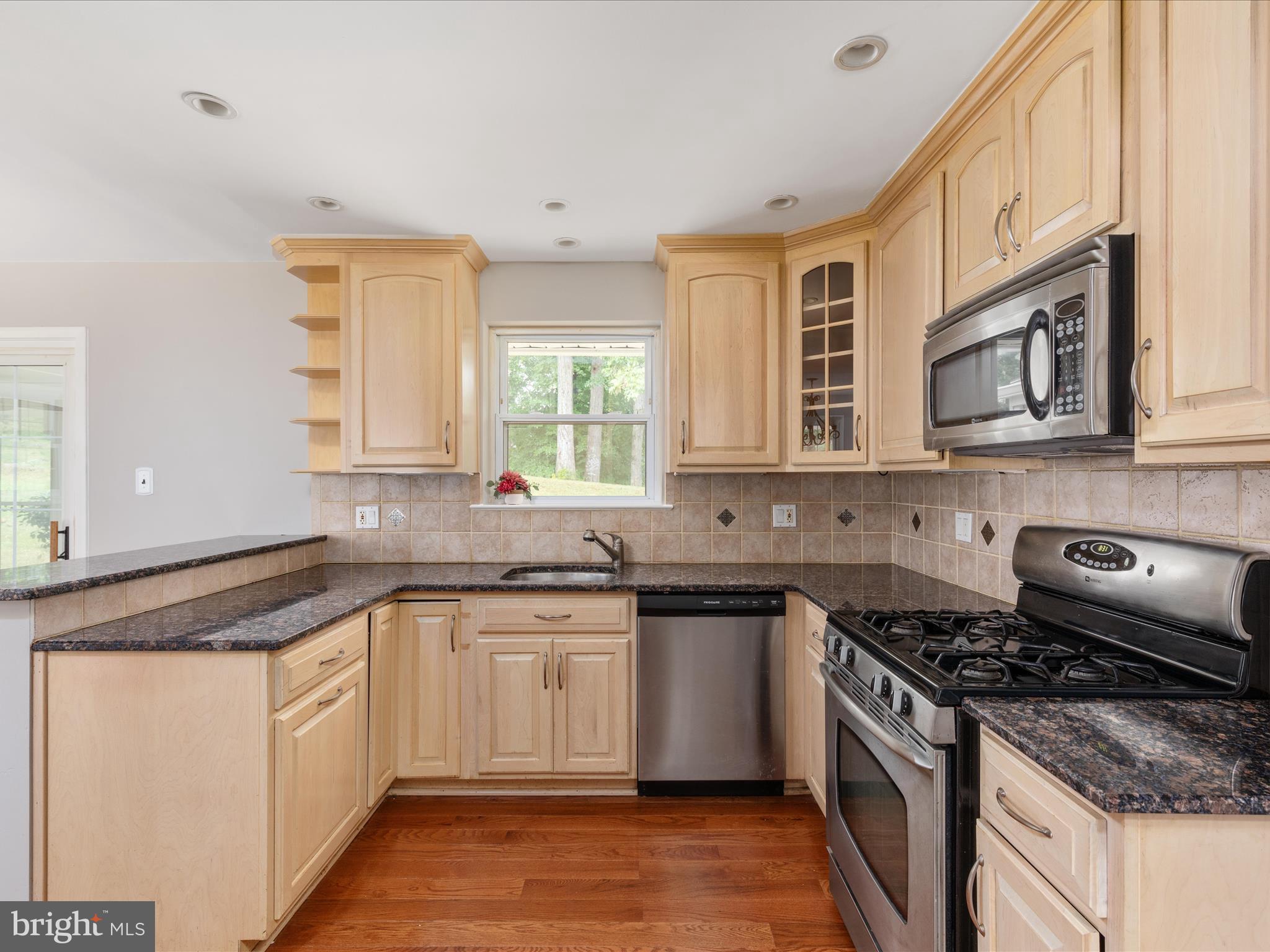 5313 Landgrave Lane Springfield, VA 22151 - Photo 15 of 58
