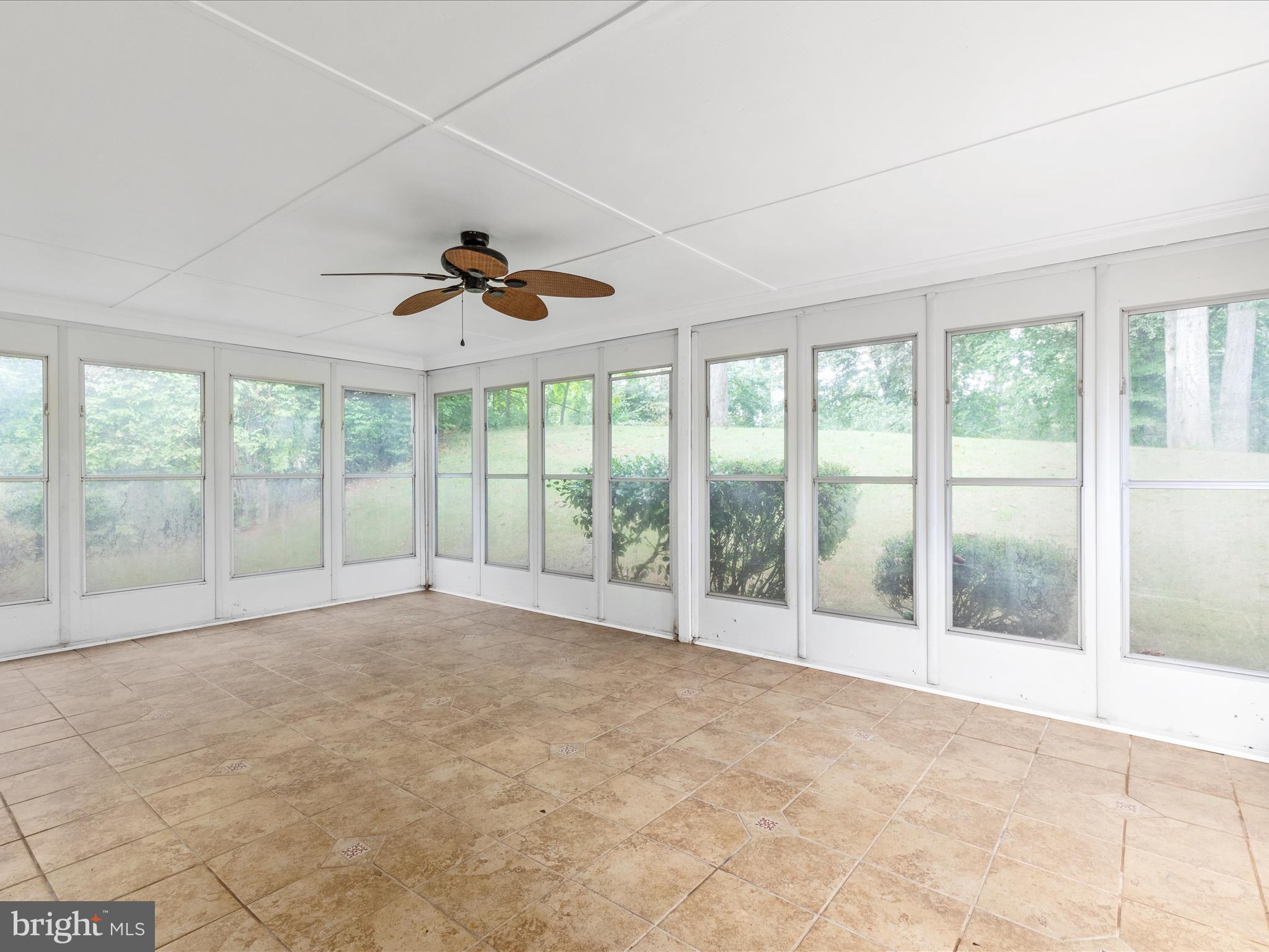 5313 Landgrave Lane Springfield, VA 22151 - Photo 36 of 58