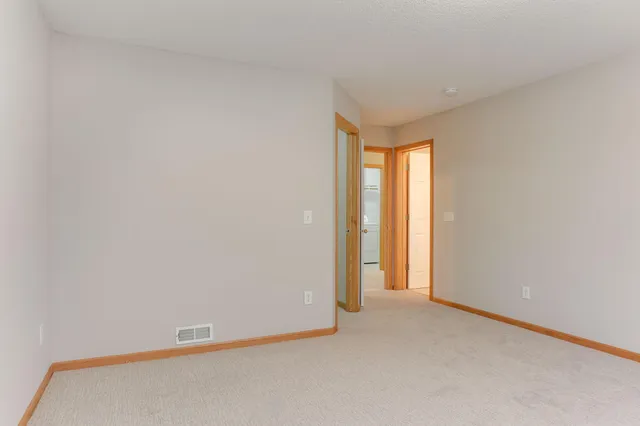 $2,195 | 18171 70th Avenue North, Maple Grove, MN 55311