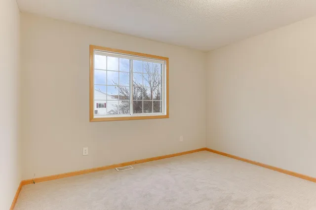 $2,195 | 18171 70th Avenue North, Maple Grove, MN 55311