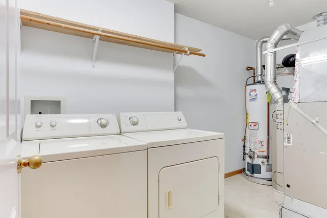 $2,195 | 18171 70th Avenue North, Maple Grove, MN 55311